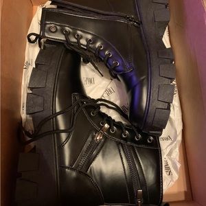 olivia miller combat boots size 8